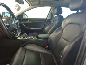 Kia Stinger GT/CARFAX/Кожа/Подгрев/Пано/ФИНАНСИРАНЕ, снимка 7