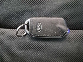 Kia Stinger GT/CARFAX/Кожа/Подгрев/Пано/ФИНАНСИРАНЕ, снимка 9