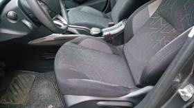 Peugeot 2008 1.2 бензин, снимка 10