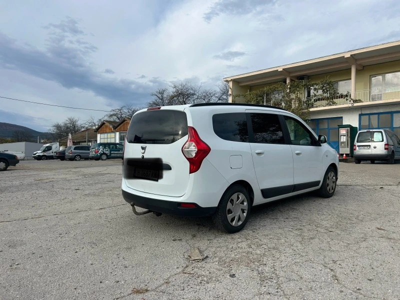 Dacia Lodgy 1.5 DCI, снимка 5 - Автомобили и джипове - 47684052