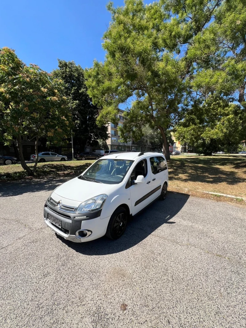 Citroen Berlingo 1.6hdi, снимка 8 - Автомобили и джипове - 47192432