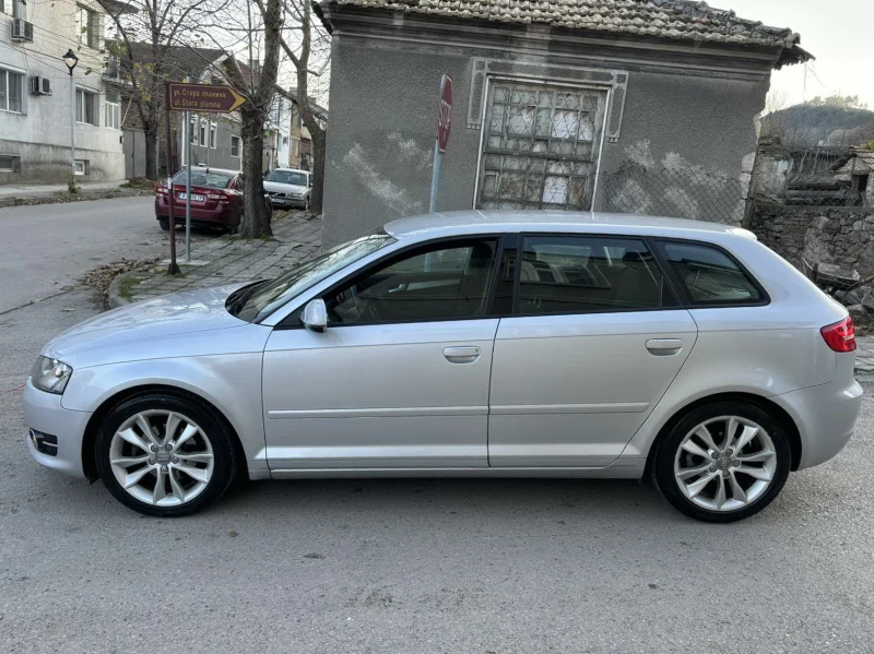 Audi A3 1.6 TDI НОВ ВНОС 2011г.  , снимка 8 - Автомобили и джипове - 48103742