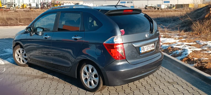 Honda Fr-v Executive , снимка 3 - Автомобили и джипове - 48744615