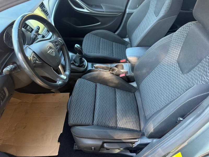 Opel Astra 1.6cdti 110кс, снимка 8 - Автомобили и джипове - 52498661