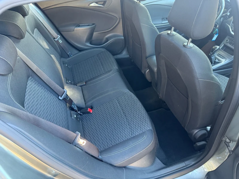 Opel Astra 1.6cdti 110кс, снимка 10 - Автомобили и джипове - 52498661