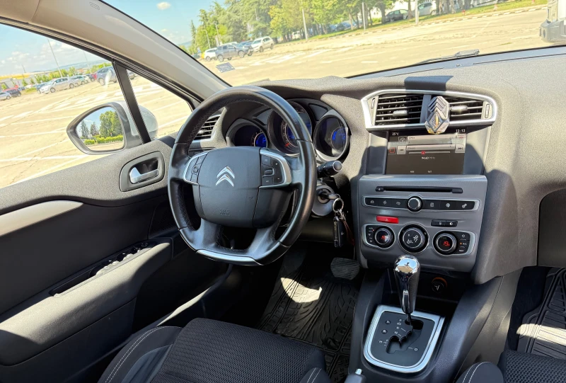Citroen C4 Automatic, снимка 9 - Автомобили и джипове - 50494528