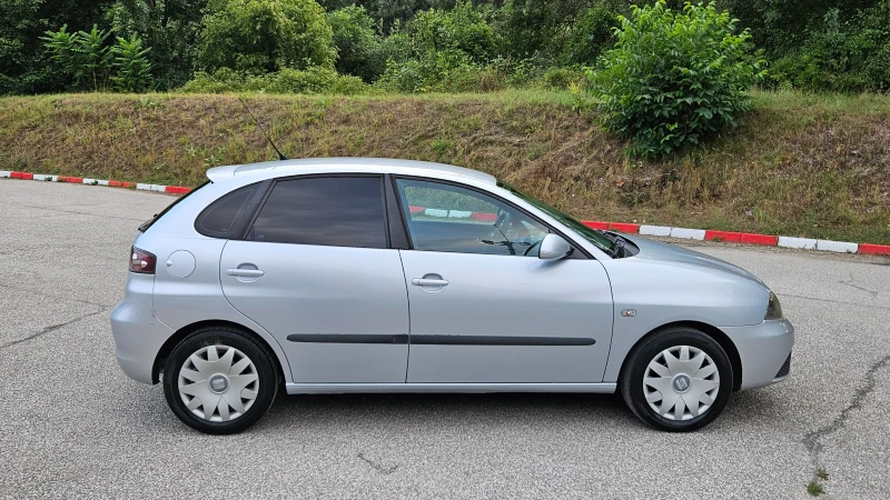 Seat Ibiza 1.4 Tdi Facelift/Klima, снимка 7 - Автомобили и джипове - 51188131