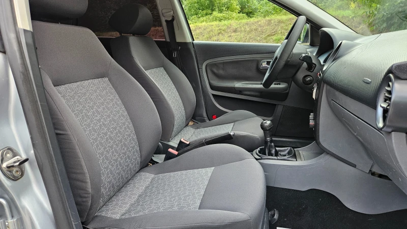 Seat Ibiza 1.4 Tdi Facelift/Klima, снимка 13 - Автомобили и джипове - 51188131