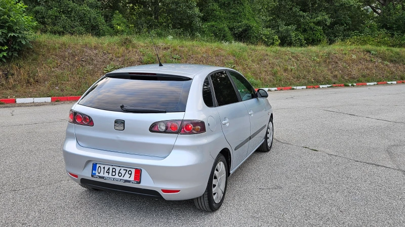 Seat Ibiza 1.4 Tdi Facelift/Klima, снимка 5 - Автомобили и джипове - 51188131