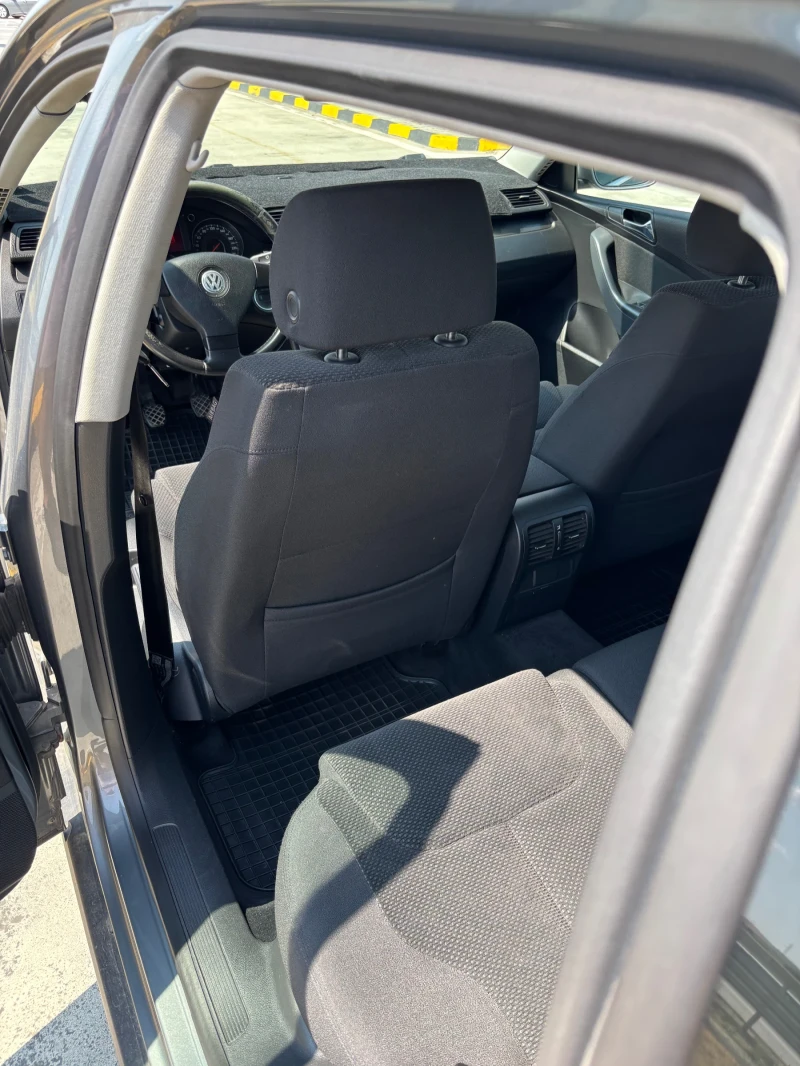 VW Passat 2.0 TDI, снимка 9 - Автомобили и джипове - 51751687