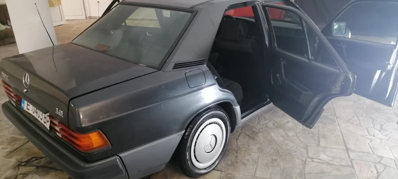 Mercedes-Benz 190 190.бензин Италия, снимка 2 - Автомобили и джипове - 52733405