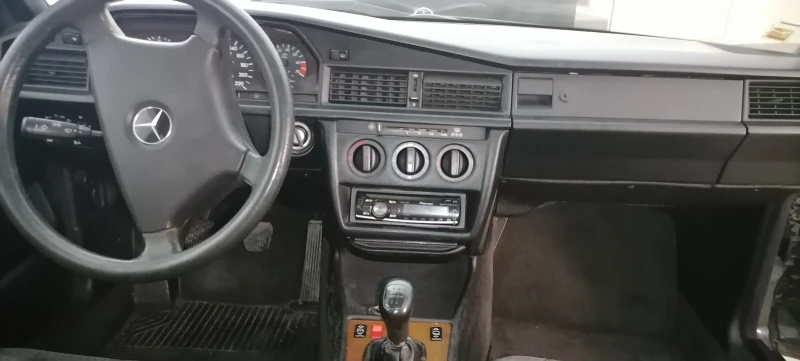 Mercedes-Benz 190 190.бензин Италия, снимка 10 - Автомобили и джипове - 52733405