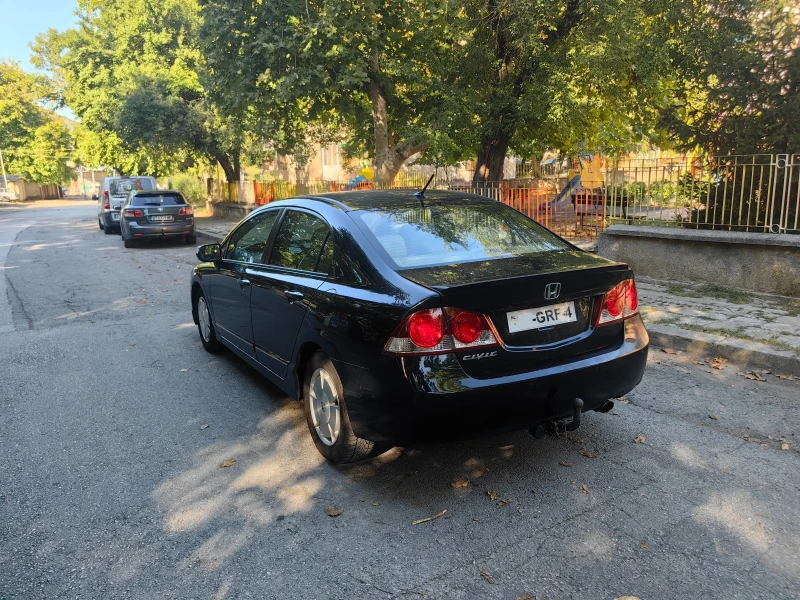 Honda Civic 1.3 Хибрид + Газ, снимка 6 - Автомобили и джипове - 51816485