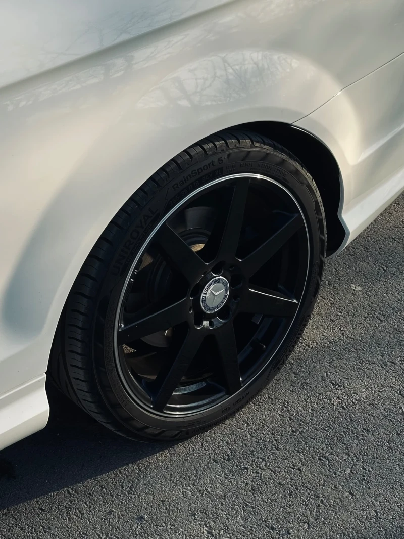 Mercedes-Benz C 350 C350 coupe AMG, снимка 9 - Автомобили и джипове - 51921307