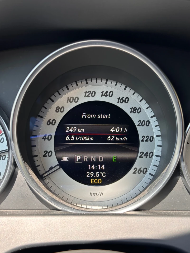 Mercedes-Benz C 350 C350 coupe AMG, снимка 6 - Автомобили и джипове - 51921307