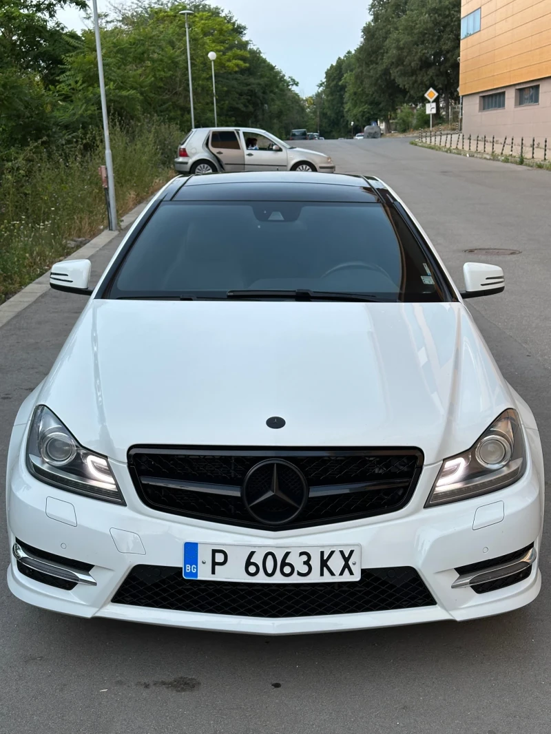 Mercedes-Benz C 350 C350 coupe AMG, снимка 14 - Автомобили и джипове - 51921307