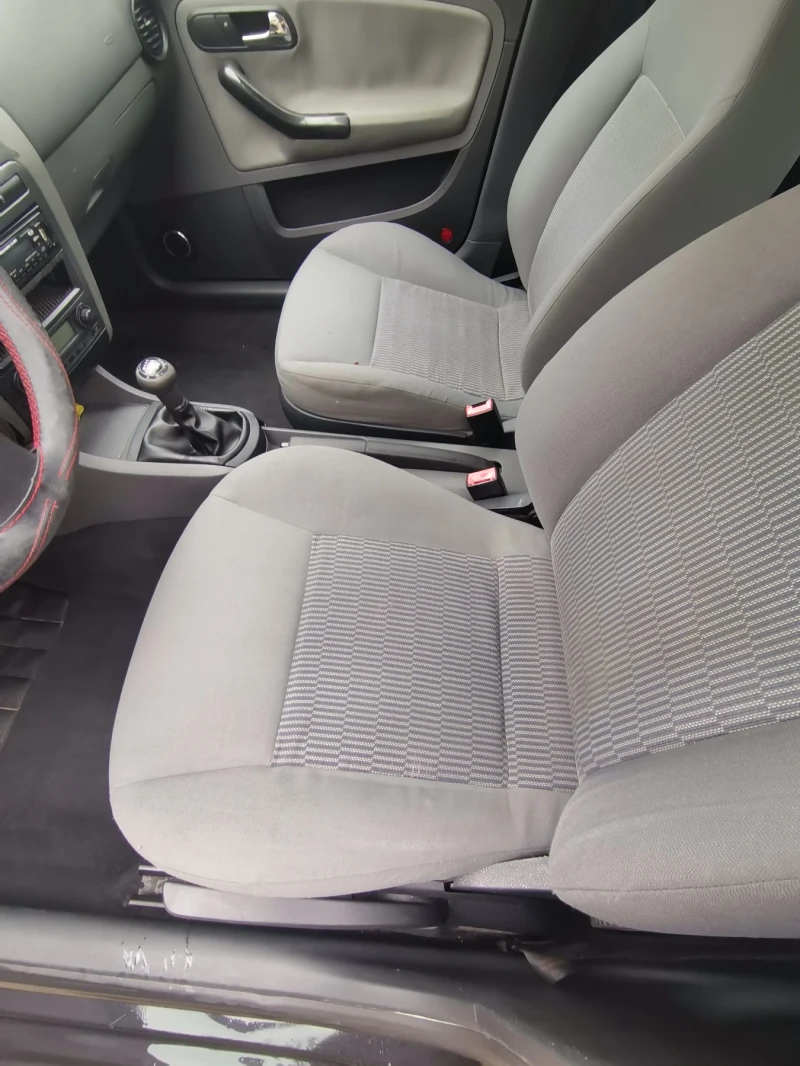 Seat Ibiza, снимка 11 - Автомобили и джипове - 52427126