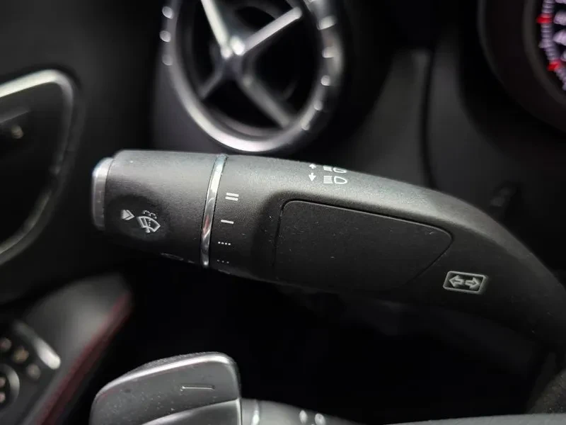 Mercedes-Benz CLA 2.5, снимка 17 - Автомобили и джипове - 54287715