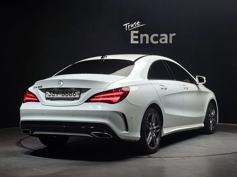 Mercedes-Benz CLA 2.5, снимка 2 - Автомобили и джипове - 54287715