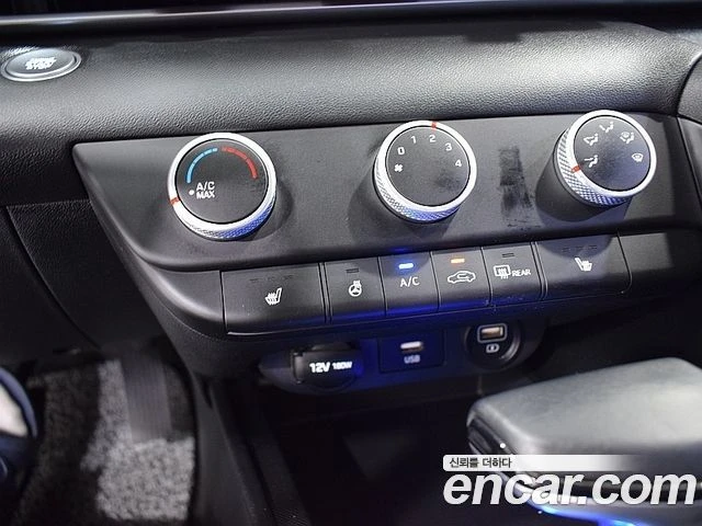 Hyundai Elantra, снимка 15 - Автомобили и джипове - 55847927