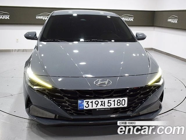 Hyundai Elantra, снимка 2 - Автомобили и джипове - 55847927