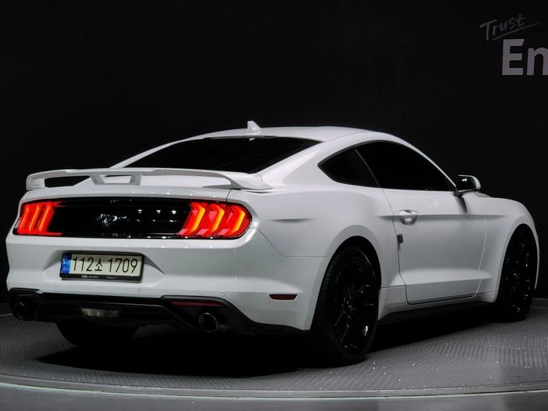 Ford Mustang 2.3 H Automatic, снимка 2 - Автомобили и джипове - 55954017