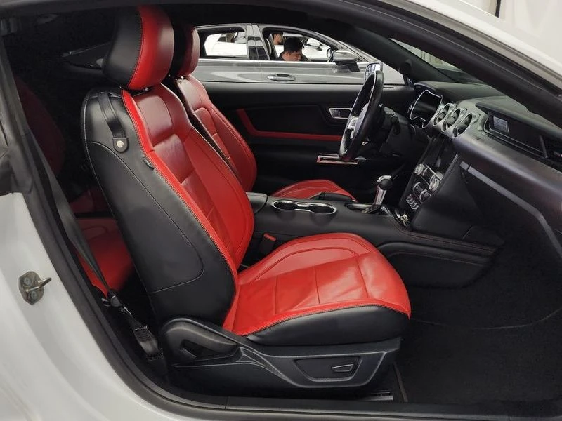 Ford Mustang 2.3 H Automatic, снимка 11 - Автомобили и джипове - 55954017