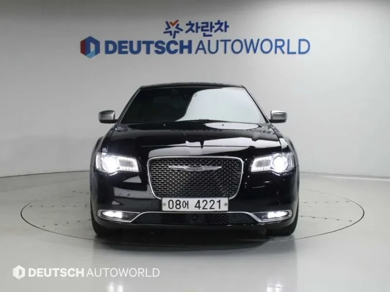 Chrysler 300c 3.6 AWD, снимка 3 - Автомобили и джипове - 56666150
