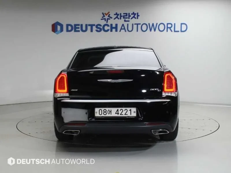 Chrysler 300c 3.6 AWD, снимка 4 - Автомобили и джипове - 56666150