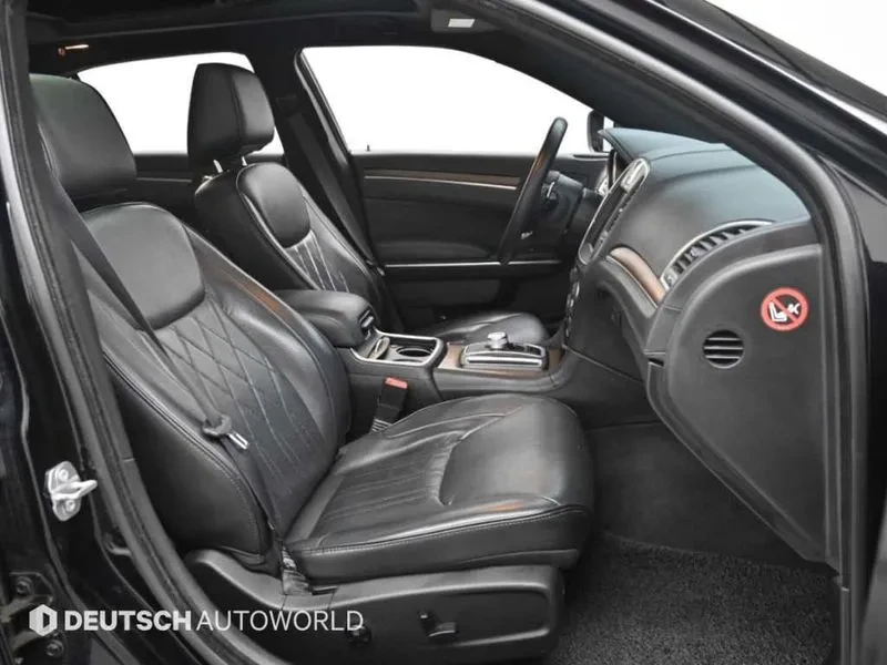 Chrysler 300c 3.6 AWD, снимка 10 - Автомобили и джипове - 56666150