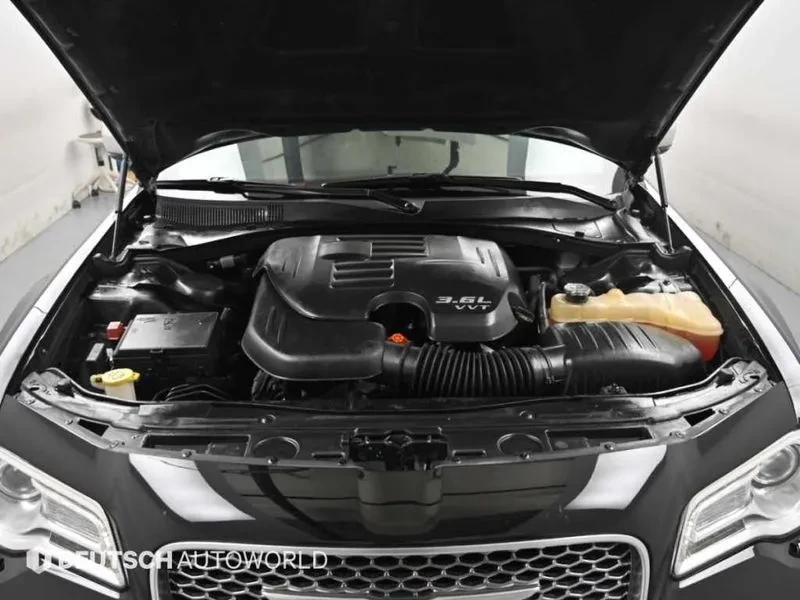 Chrysler 300c 3.6 AWD, снимка 6 - Автомобили и джипове - 56666150
