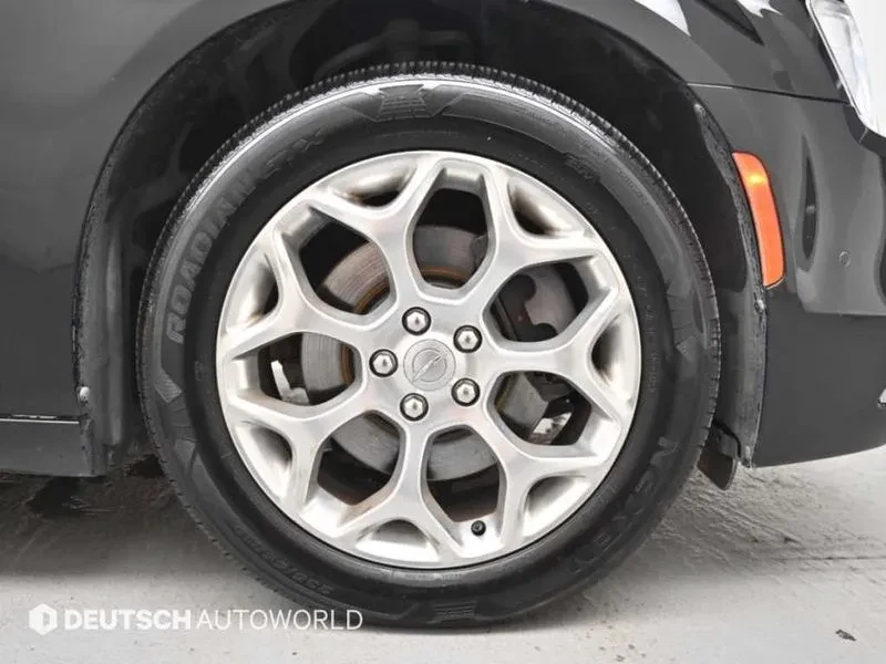 Chrysler 300c 3.6 AWD, снимка 5 - Автомобили и джипове - 56666150