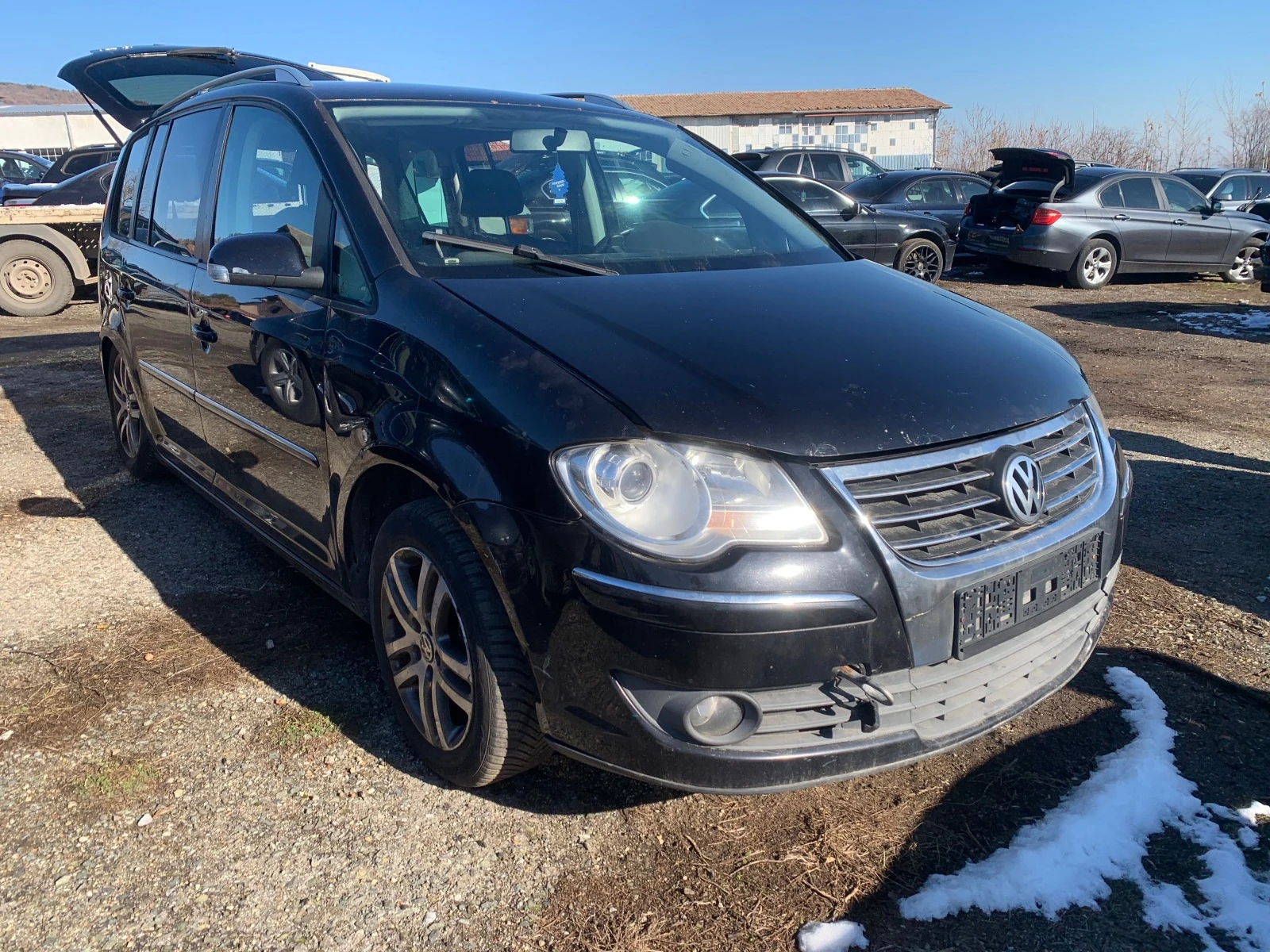 VW Touran 2.0d 140hp - изображение 2