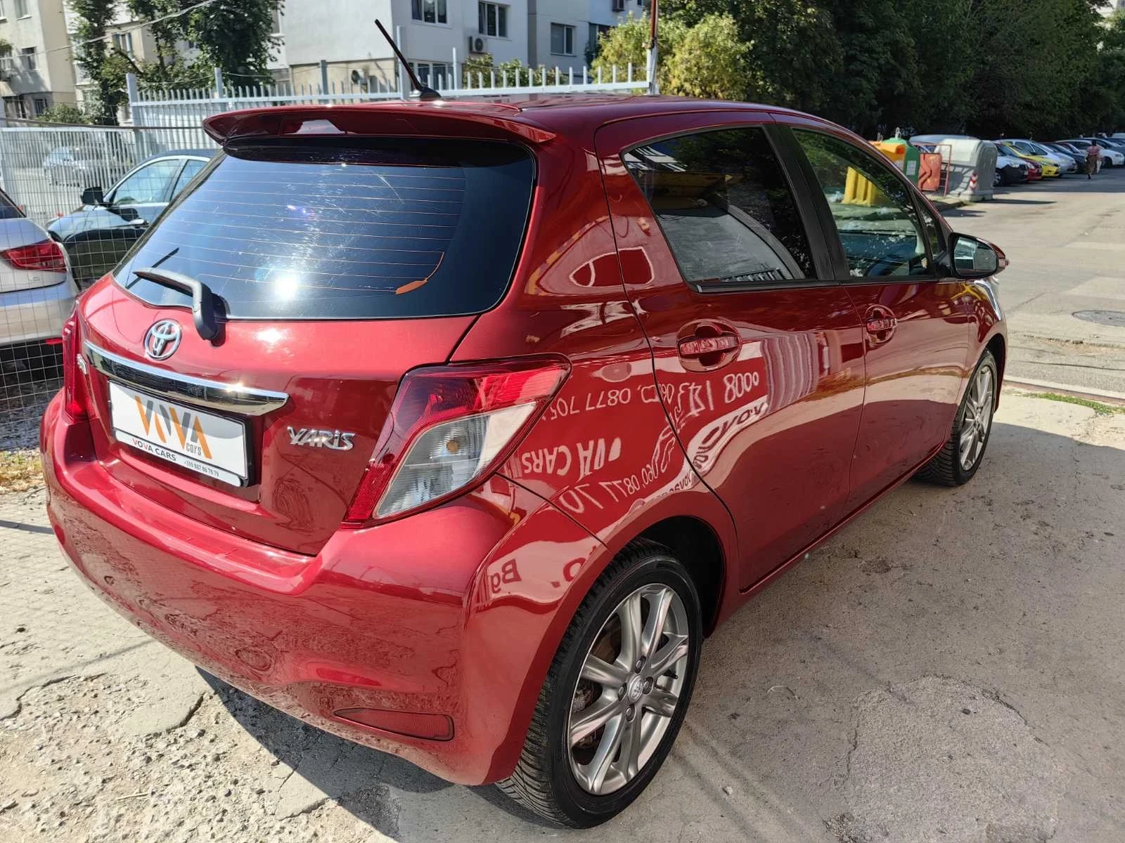 Toyota Yaris 1.33i-100к.с* Камера* Мулти Волан* 6-скорости*  - изображение 4