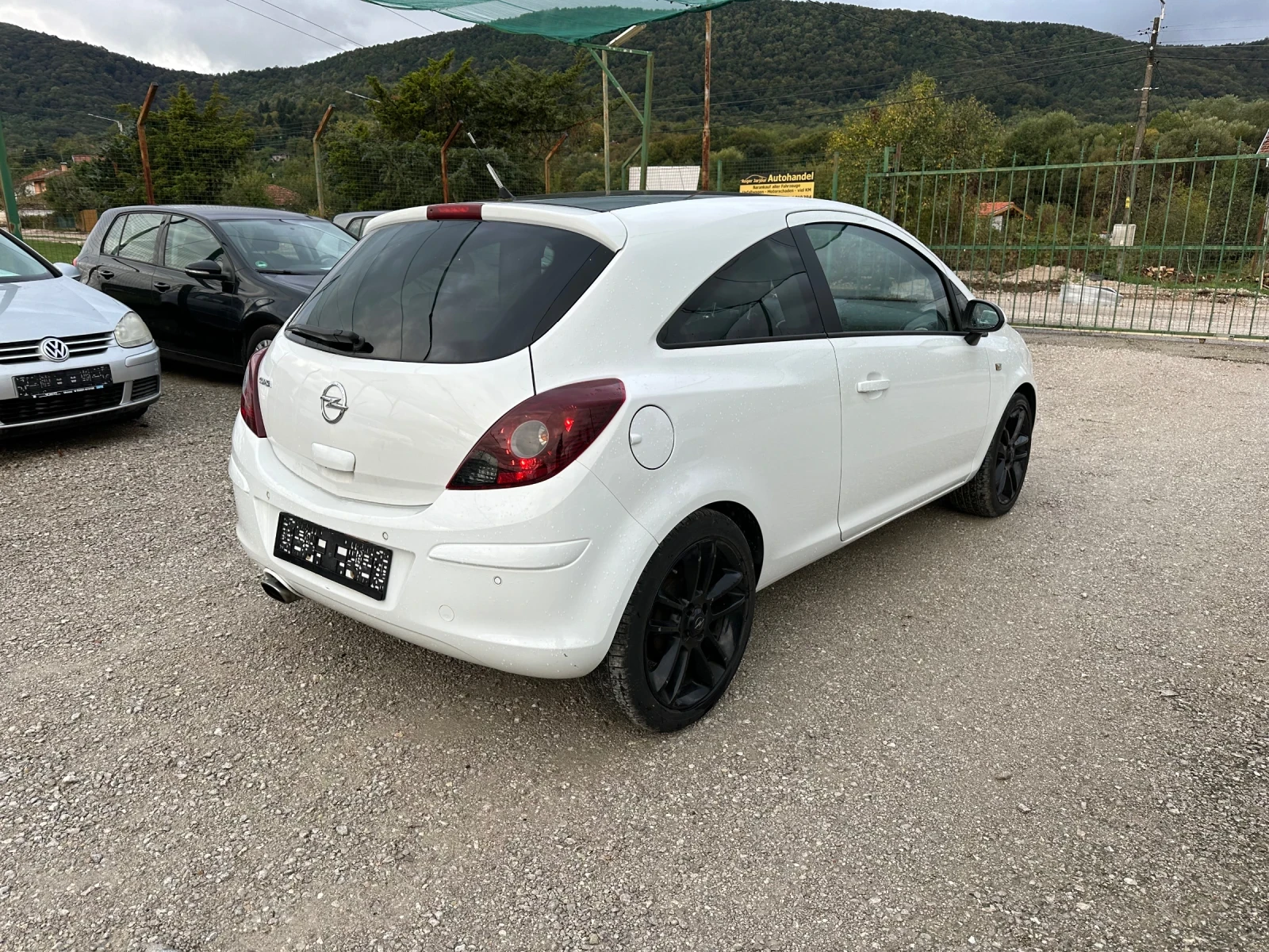 Opel Corsa 1.4 I sport 101kc - изображение 4