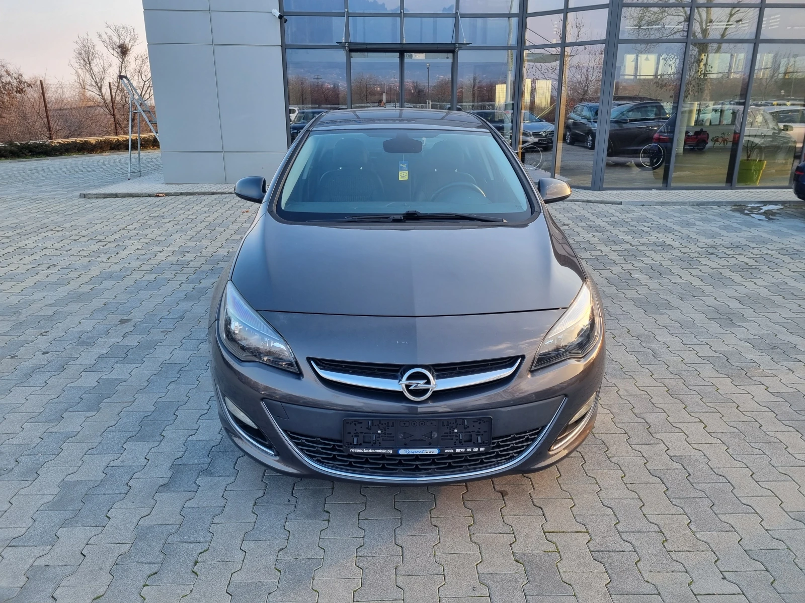 Opel Astra 1.4 БЕНЗИН - изображение 2