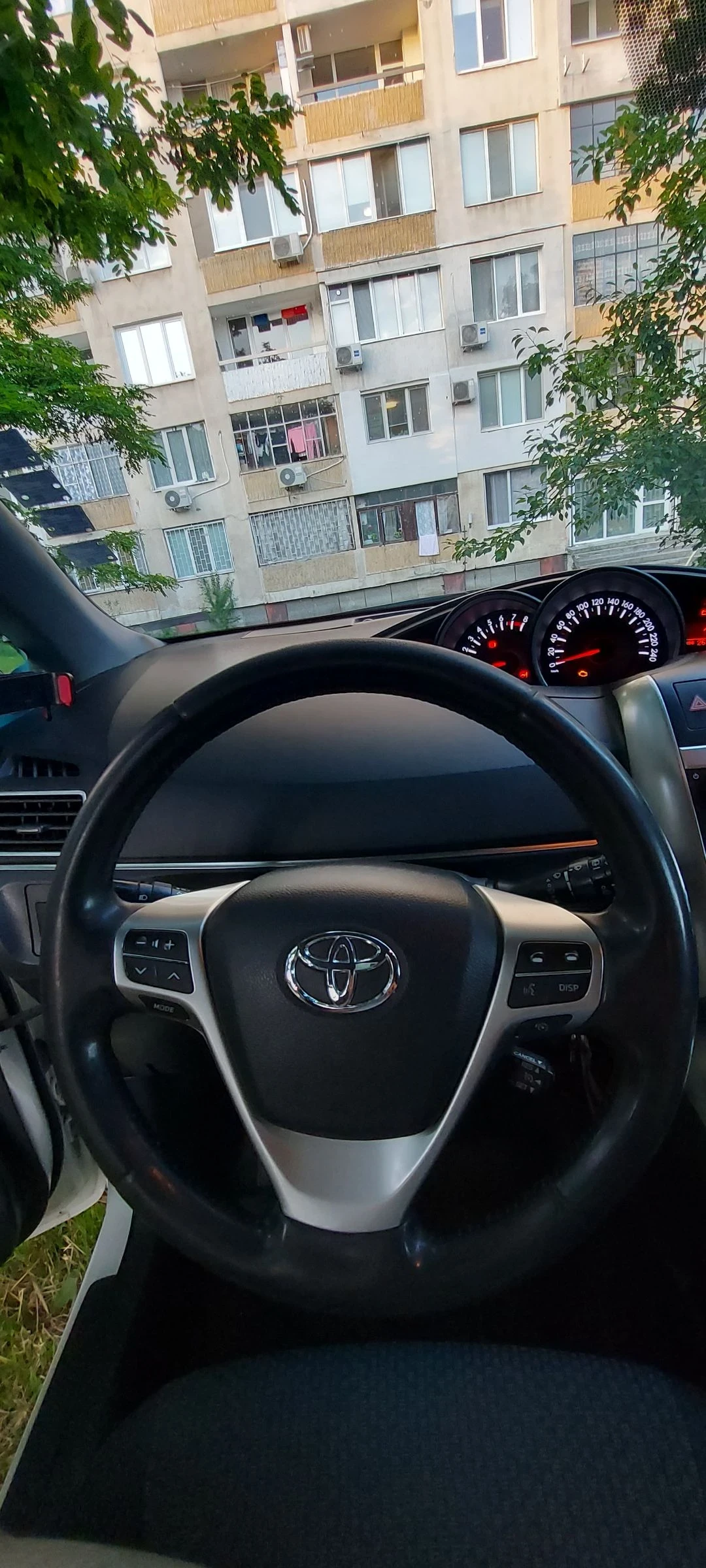 Toyota Verso 1.6 6+ 1 места - изображение 10