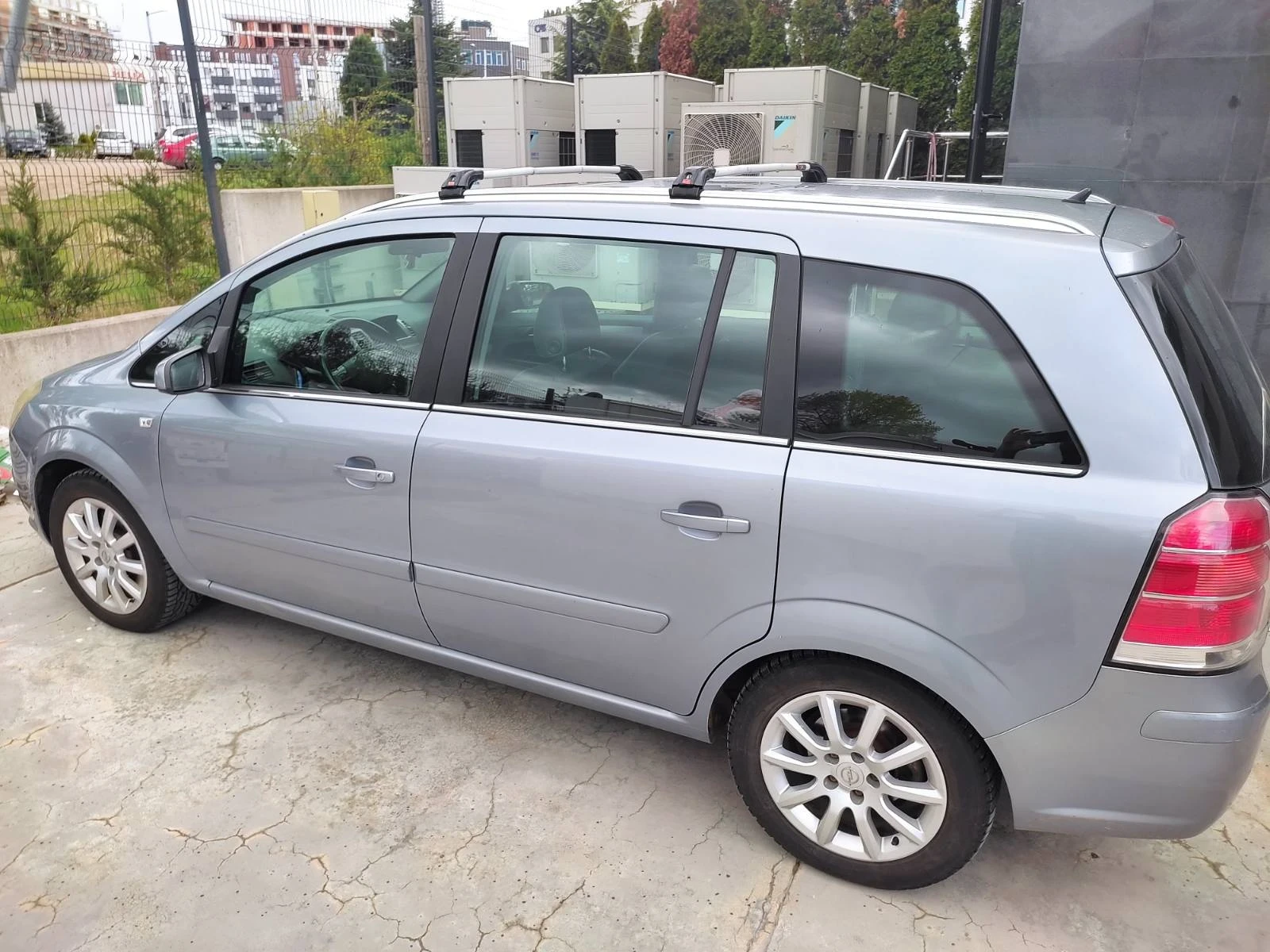 Opel Zafira 1.6, Фабричен метан, 7-местен  - изображение 8