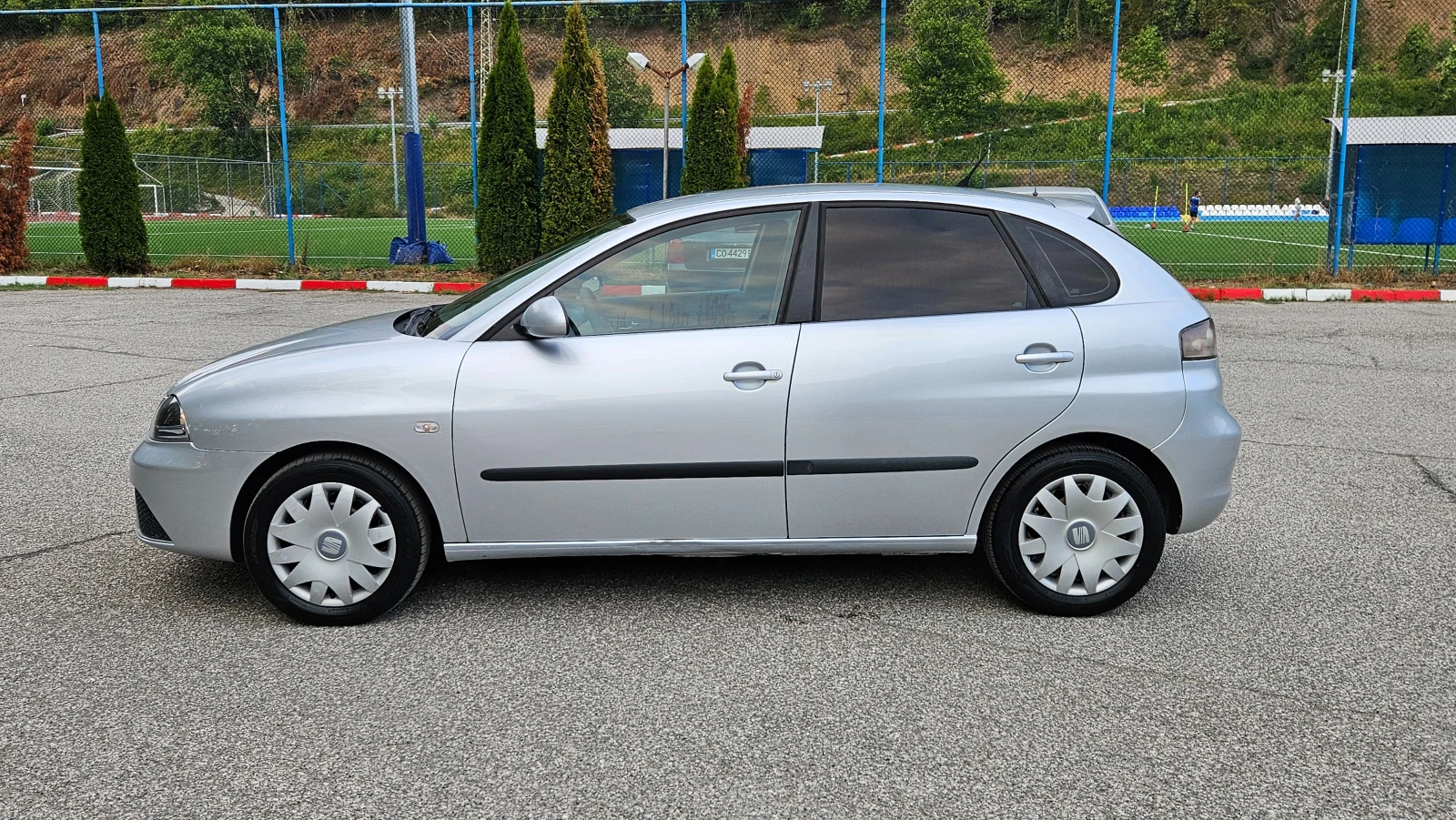 Seat Ibiza 1.4 Tdi Facelift/Klima - изображение 3