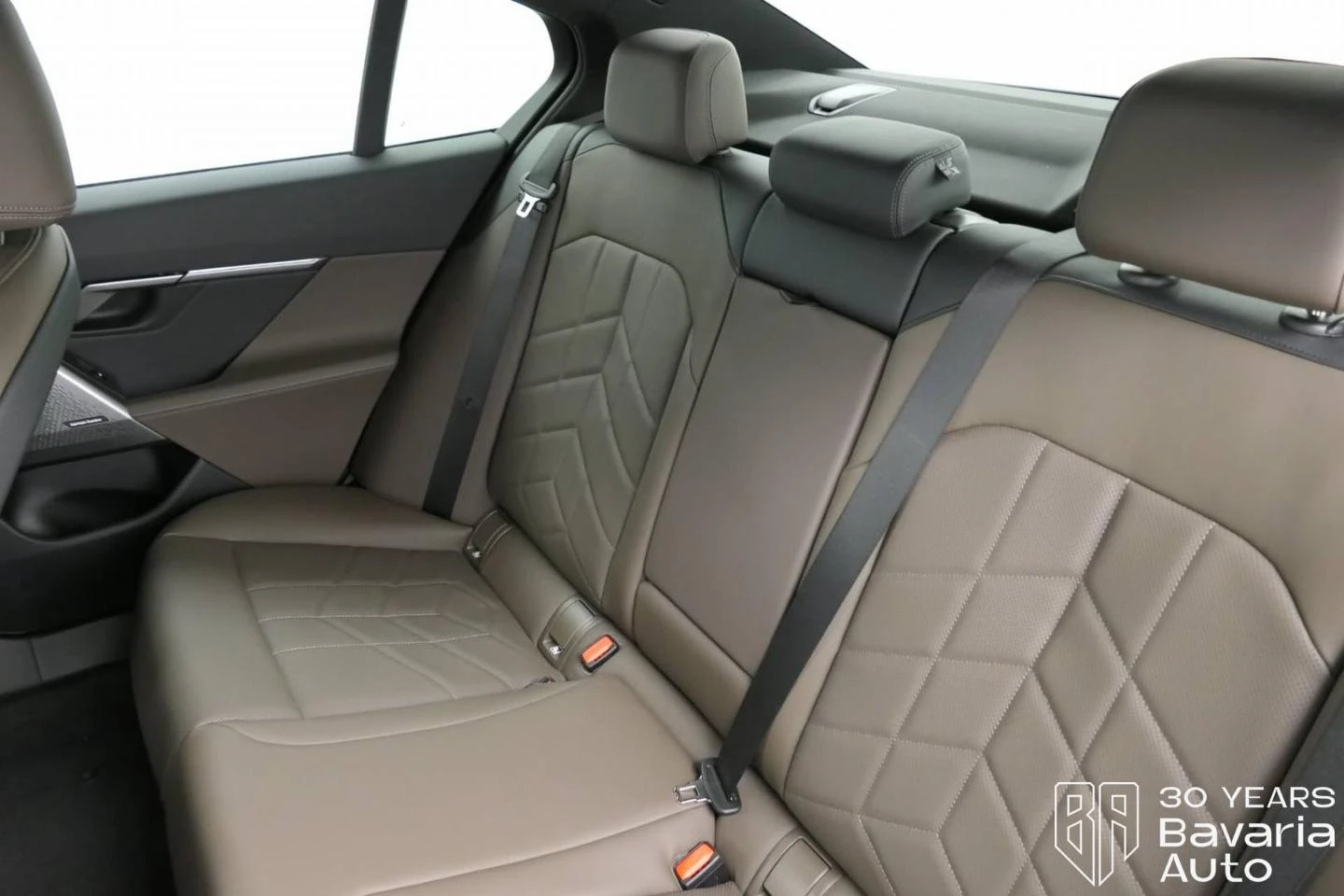 BMW 520 i Steptronic M Sport Paket - изображение 8