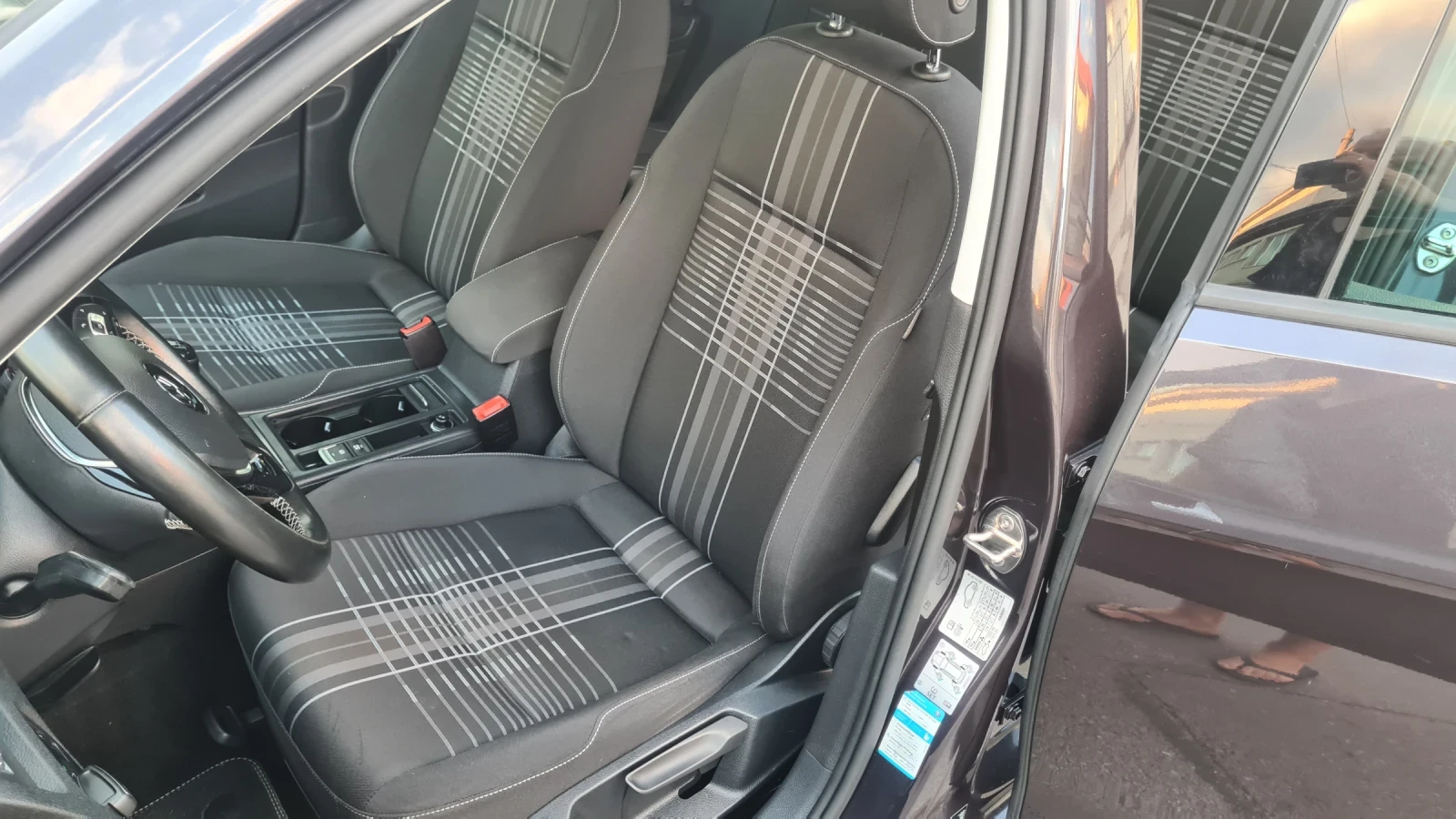 VW Golf 2.0 TDI 150 кс - изображение 9