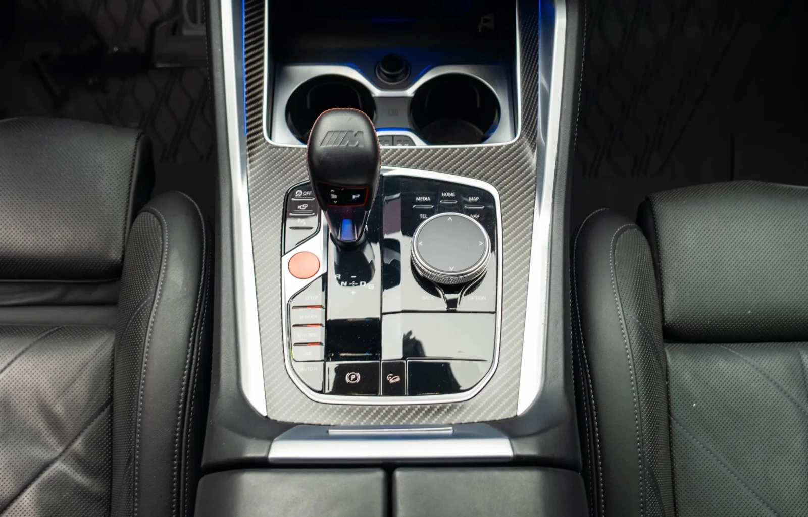 BMW XM 3.0 Hybrid xDrive - изображение 7