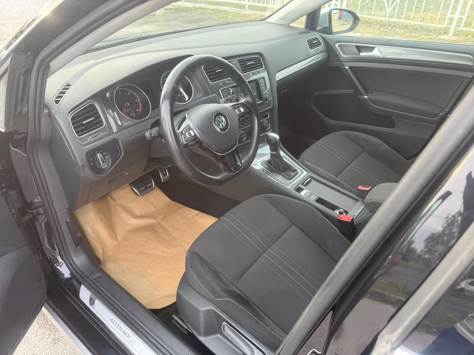 VW Golf ALLTRACK AUT. NAVI 4x4 ШВЕЙЦАРИЯ - изображение 5