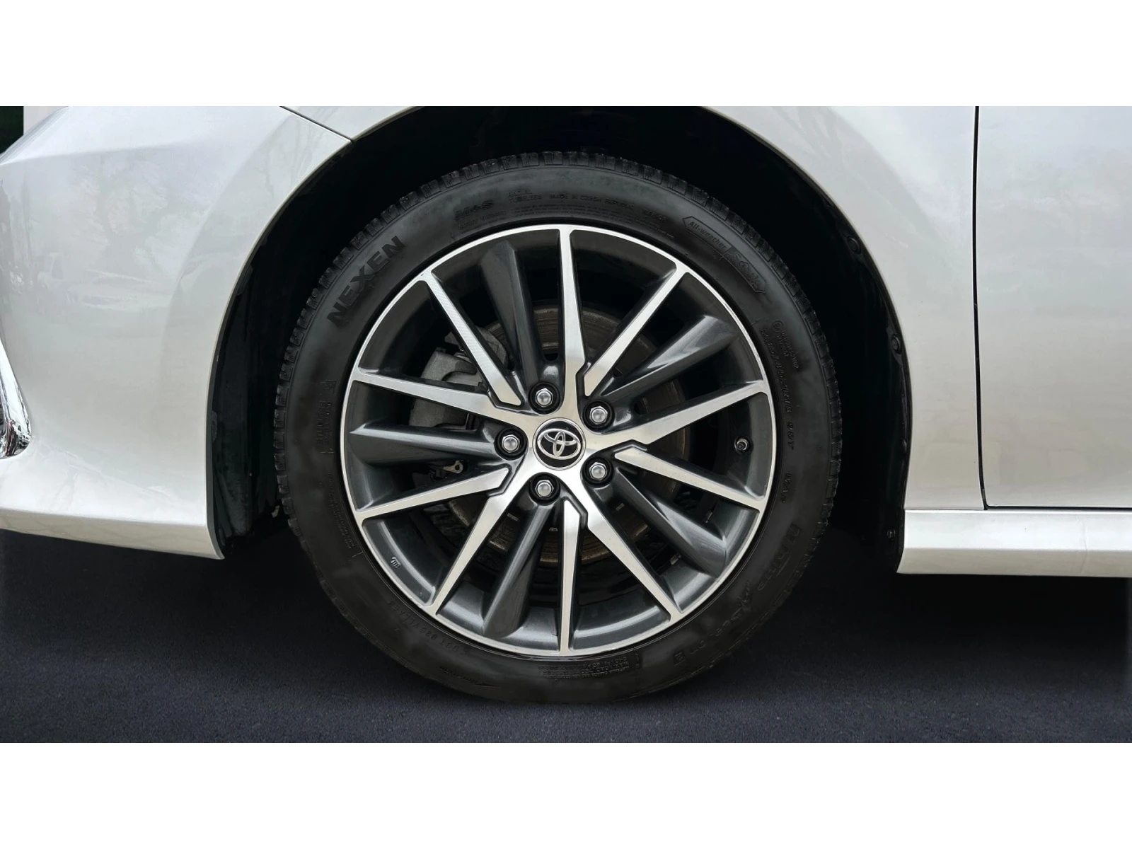 Toyota Camry Месечна вноска от 390  , снимка 16 - Автомобили и джипове - 53813891