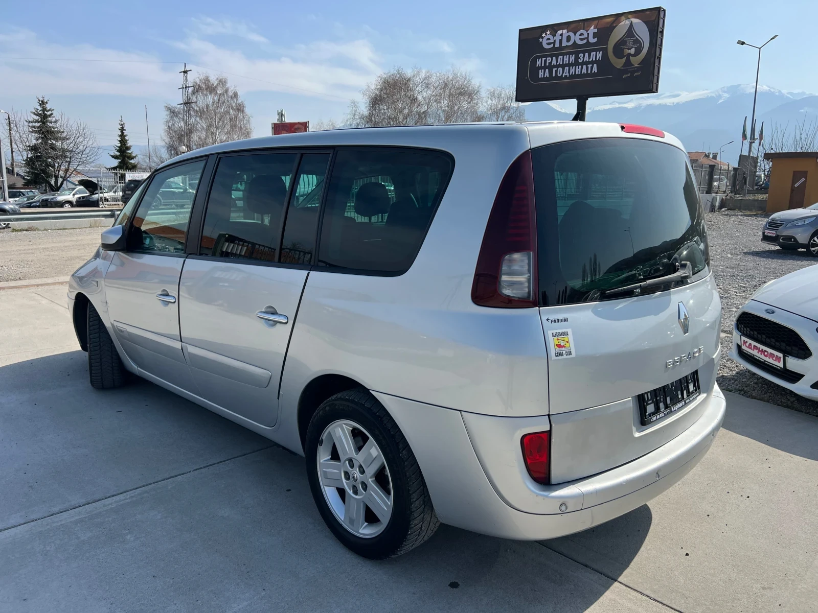 Renault Espace 2.0dci INITIALE 6+ 1, снимка 4 - Автомобили и джипове - 53824393
