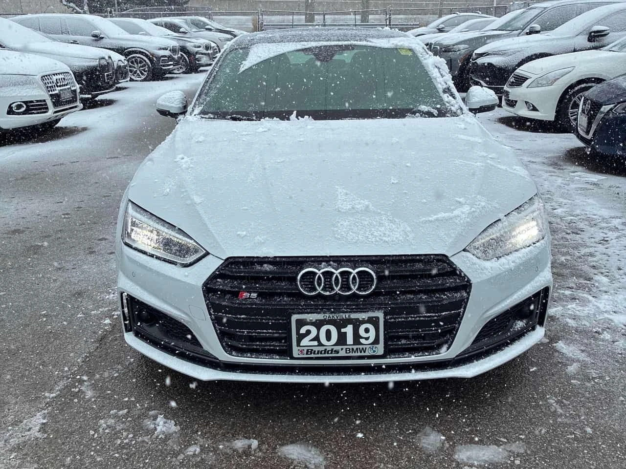 Audi S5 Technik/CARFAX/DIS/360/PANO/ЛИЦЕНЗИРАН ПРОДАВАЧ, снимка 2 - Автомобили и джипове - 53830462
