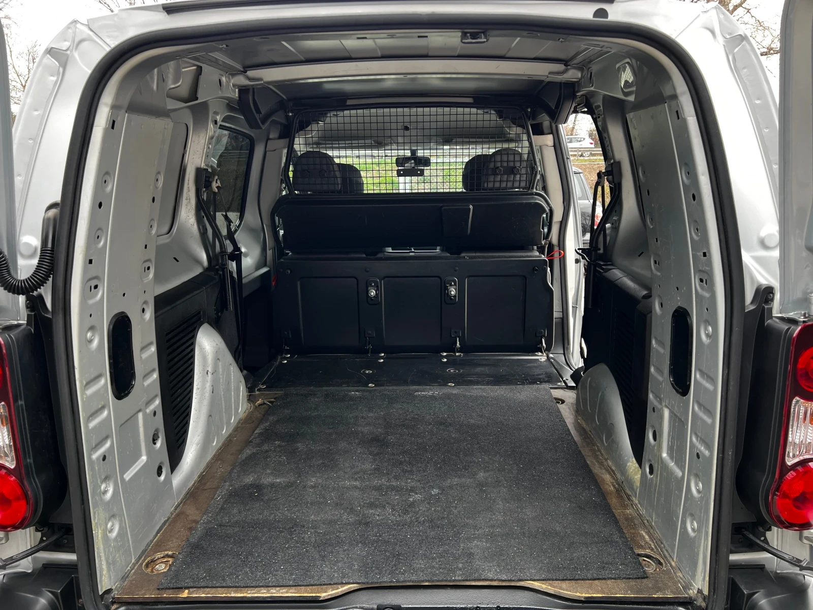 Citroen Berlingo 1.6HDI 90PS.145000КМ.SWISS EDITION, снимка 11 - Автомобили и джипове - 53944582