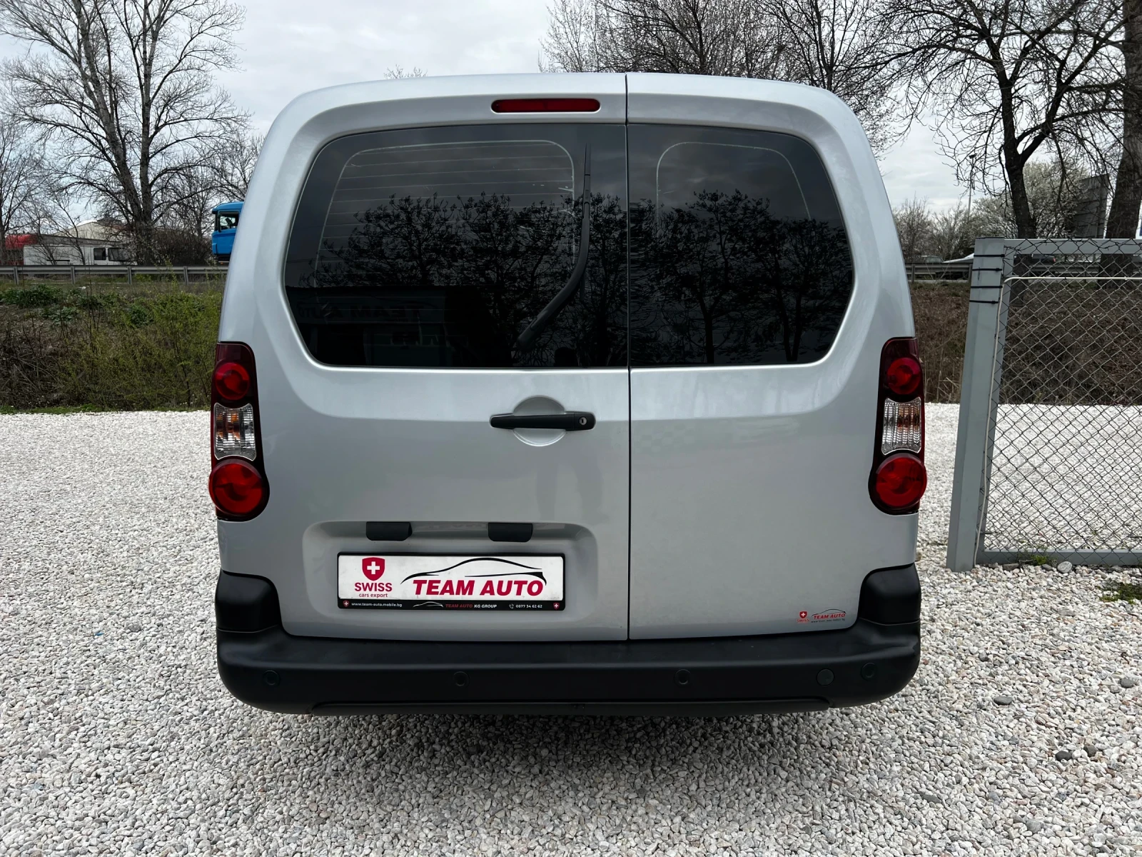 Citroen Berlingo 1.6HDI 90PS.145000КМ.SWISS EDITION, снимка 4 - Автомобили и джипове - 53944582