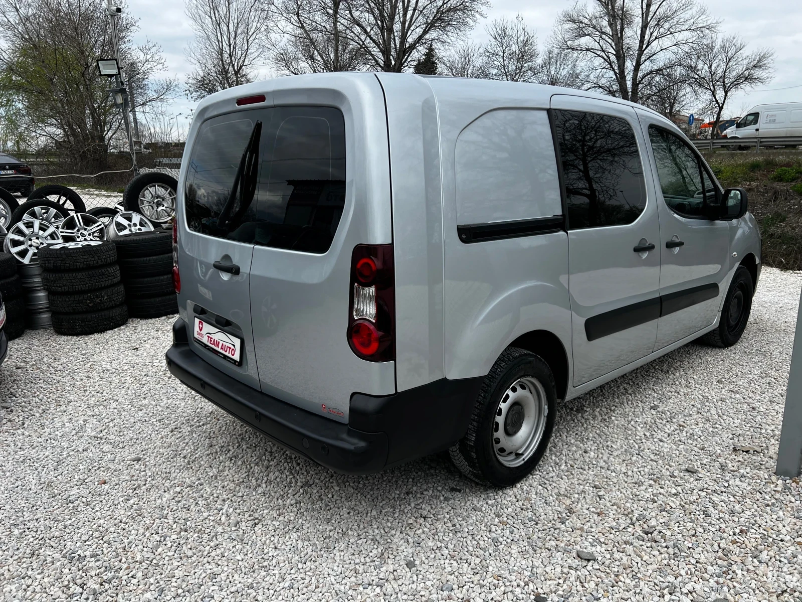 Citroen Berlingo 1.6HDI 90PS.145000КМ.SWISS EDITION, снимка 5 - Автомобили и джипове - 53944582