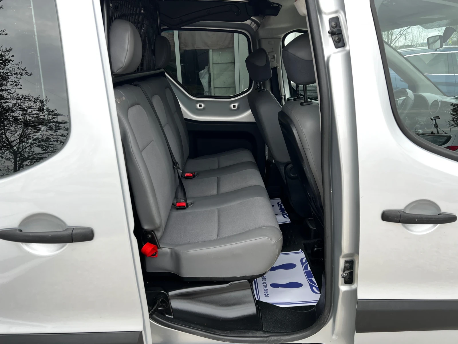 Citroen Berlingo 1.6HDI 90PS.145000КМ.SWISS EDITION, снимка 15 - Автомобили и джипове - 53944582